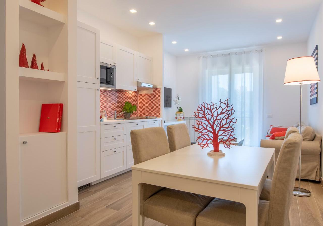 Solymar Apartments 소렌토 외부 사진